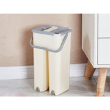 Set de curatenie Vivimall, mop si galeata, galeata 6 l, 2 rezerve microfibra incluse, design modern, pentru interior, material plastic, peri sintetici, plat, cu storcere, bej - vivimall.ro