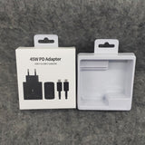 Adaptor Fast Charge PD 3.0 negru, dimensiuni compacte, ideal pentru călătorii