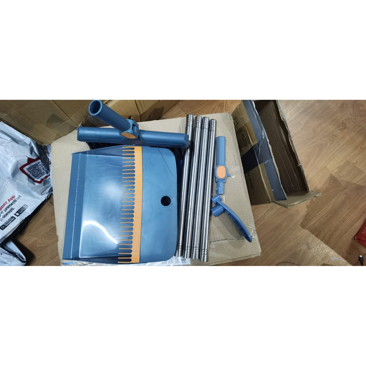 Set Matura Si Faras Cu Coada Cu Dinti De Pieptene Pentru Curatare Matura, Rotativ, Pliabil, Detasabil, Otel Inoxidabil Si Polipropilena, Resigilat - vivimall.ro