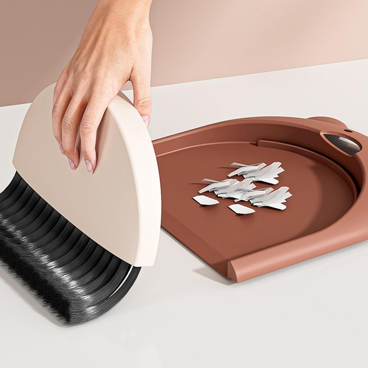 Set Matura si Faras, Vivimall, Pentru Birou, din PP, Model Ursulet, 23.5 x 18 cm, Maro - vivimall.ro