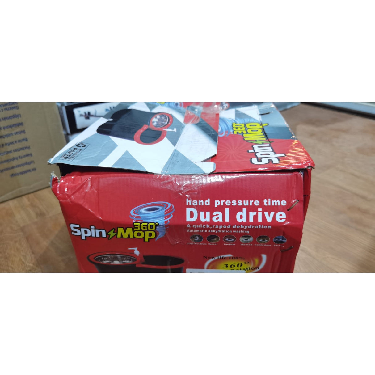 Set Mop Rotativ Cu Galeata Material Plastic Si Microfibra, Rezistent, Cu Dop Scurgere, Vas Detasabil, Pentru Interior, Capacitate 8 L, /Rosu, Resigilat - vivimall.ro
