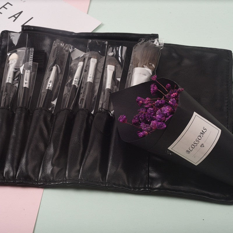 Преносим комплект за грим от 7 части с черен калъф