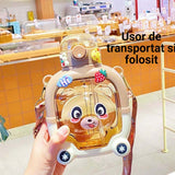 Sticla cu pai pentru copii, Vivimall, model ursulet, gradata, stickere aplicate, curea reglabila, din plastic rezistent la cadere, 1l, Maro, 20 x 13 cm - vivimall.ro