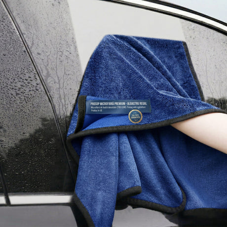 Prosop microfibră Flippy 600 GSM pentru uscare auto, textură fină premium, detaliu material albastru închis