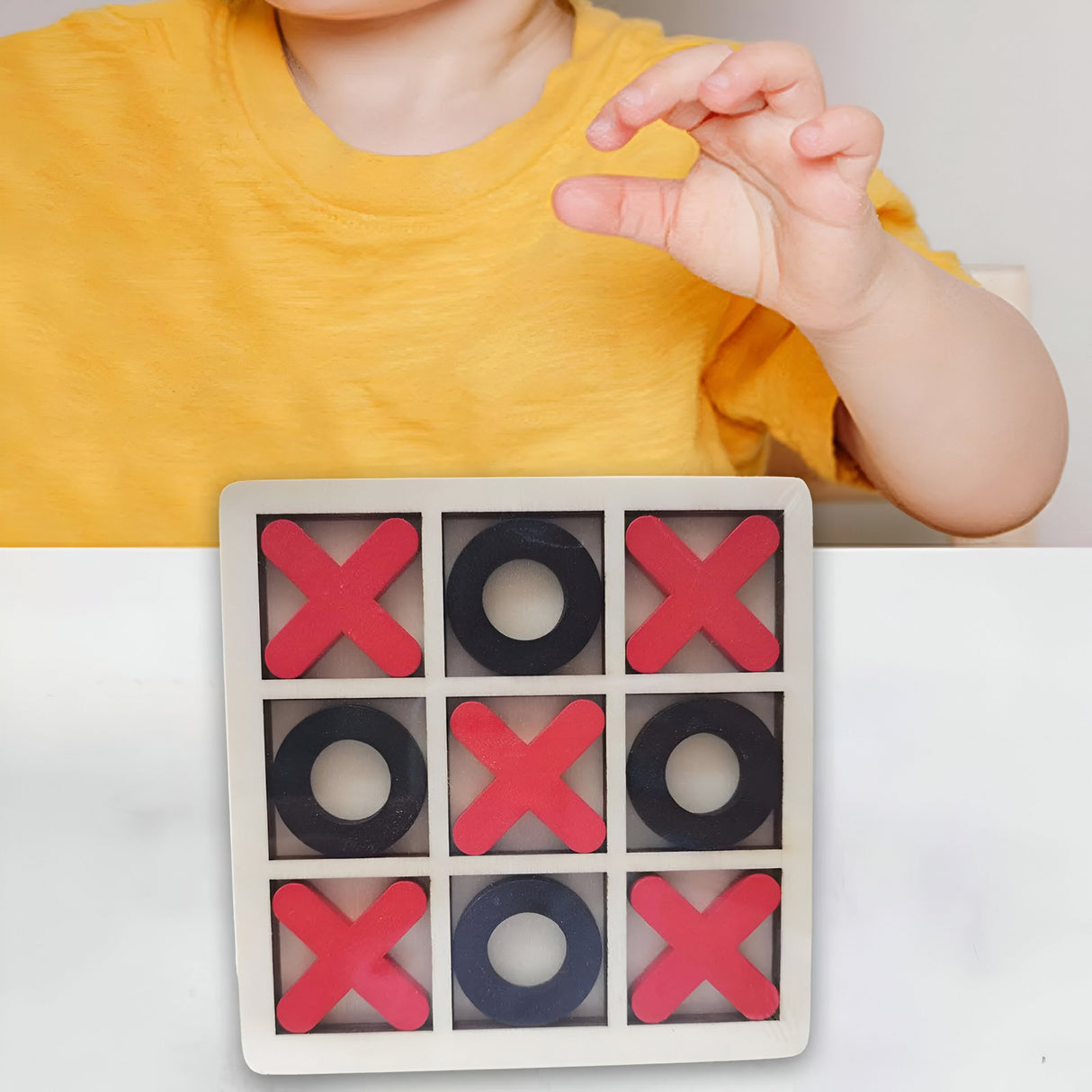 Jucarie Montessori Tic Tac Toe, Vivimall, Educativa, Interactiva, din lemn, X si O, 9 Piese, 14.3x14.3 cm, Negru Rosu - vivimall.ro