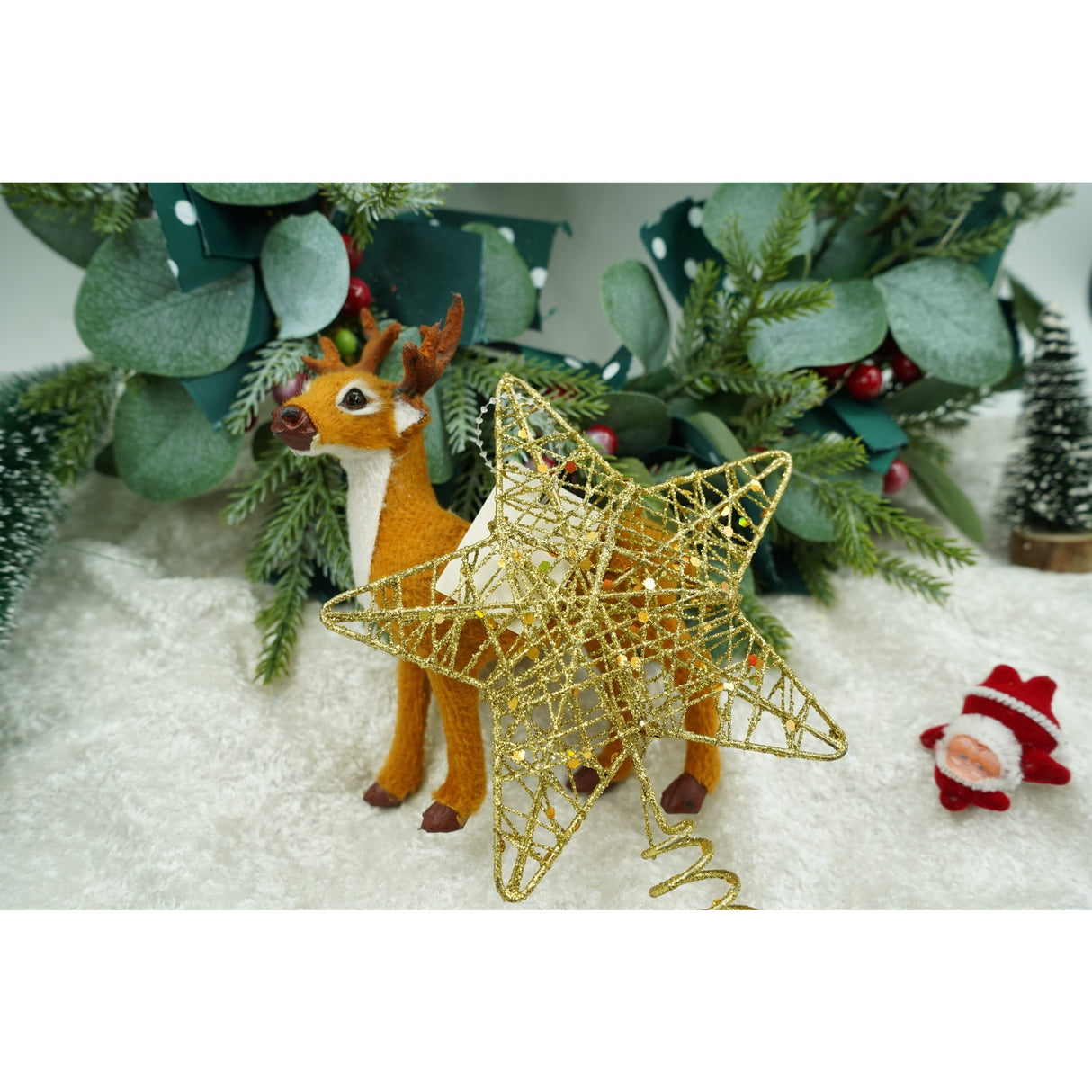 Varf decorativ de brad, Auriu, in forma de Stea, design cu paiete, din Plastic/Metal, 13 cm x 18 cm, diametru 4 cm, Interior/Exterior, Vivimall - vivimall.ro