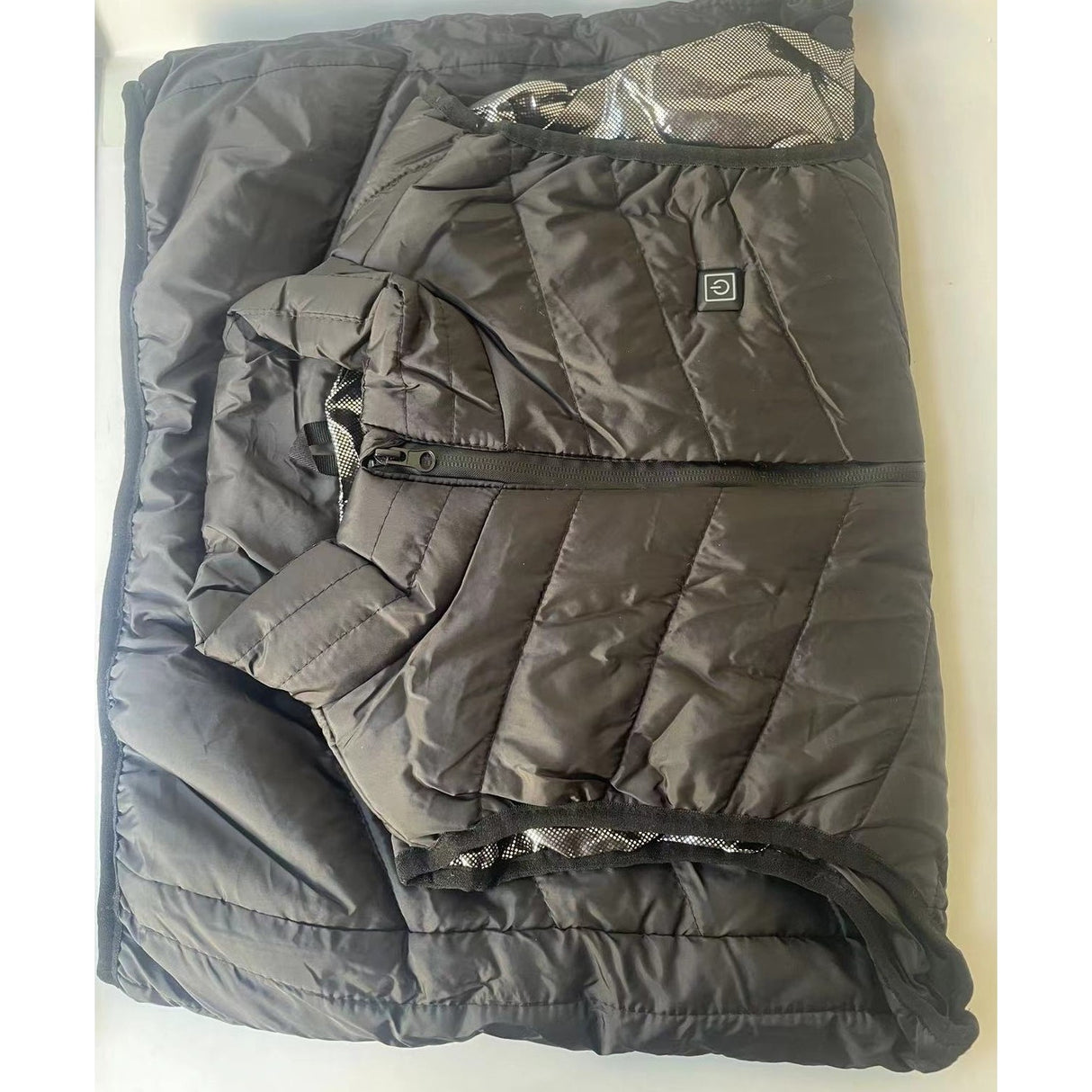 Vesta Inteligenta Incalzita, Vivimall, Unisex, 2 Zone de Incalzire, Umplutura Bumbac, 3 Trepte de Temperatura, Incarcare USB, Negru, 58 - 65 kg, Marime XL - vivimall.ro