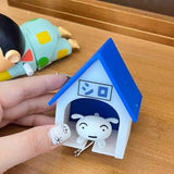 Suport de Chei, Vivimall, Model Casuta si Breloc Caine Alb, 7x6x4cm - vivimall.ro